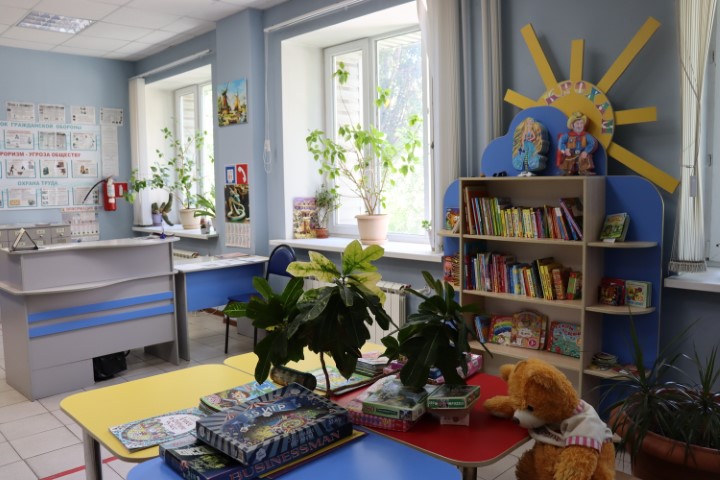 Вход в библиотеку