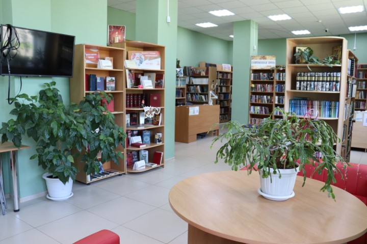 Вход в библиотеку