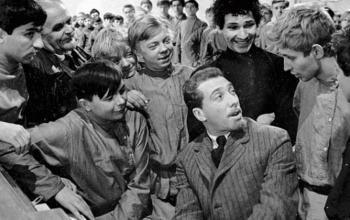 Воскресный библиозал. Показ фильма  «Республика ШКИД»