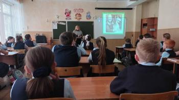 Клуб «Читайкомпания» ЗооКалейдоскоп «Мама всех звериных малышей» /В.В. Чаплина/ Клуб «Читайкомпания» ЗооКалейдоскоп «Мама всех звериных малышей» /В.В. Чаплина/