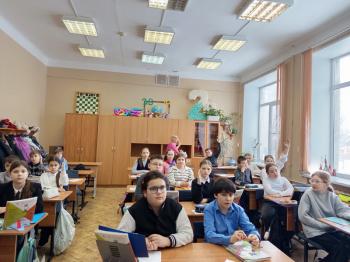 Литературная викторина «Страна весёлого детства»