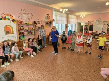 Праздник детства «Пусть день начинается с чудес» 
