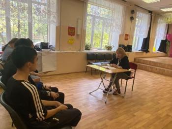 Час громкого чтения «Родное слово»