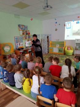 Обзор «По сказочным тропинкам Ирины Токмаковой » 6+ Обзор «По сказочным тропинкам Ирины Токмаковой » 6+