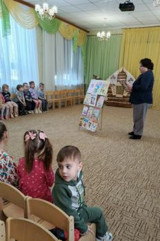 Громкие чтения «Веселые стихи для малышей»