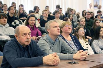 Историко-патриотический час «Под звон колоколов единство обрели» Историко-патриотический час «Под звон колоколов единство обрели»