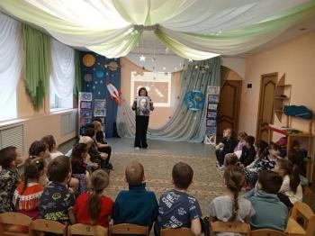 Познавательный час «Космический корабль будущего» Познавательный час «Космический корабль будущего»