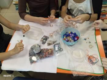 Кружок «От бусинки до шедевра» Кружок «От бусинки до шедевра»