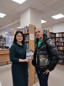 ЦГБ им. А. Платонова посетил особенный гость – сын Георгия Прохорова, автора книги «Я спросил сегодня у менялы… (Есенин и Персия)»