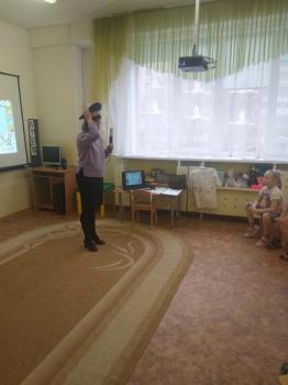 Познавательный час «В городе дорожных наук»  0+