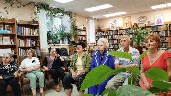 Час юного патриота «Гордо реет над страною наш Российский флаг родной» (ко Дню государственного флага РФ)
