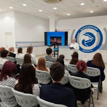 Историко-патриотический час «Под звон колоколов единство обрели» Историко-патриотический час «Под звон колоколов единство обрели»