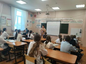 Громкие чтения «Читаем детям о войне» (в рамках Международной акции) ХVI  Международная акция «Читаем детям о войне — 2025»