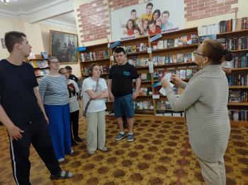Экскурсия «Будем знакомы, я – библиотека» Экскурсия «Будем знакомы, я – библиотека»