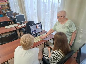 Час цифровой грамотности « Телефонный шантаж: защити себя от мошенников» Час цифровой грамотности « Телефонный шантаж: защити себя от мошенников»