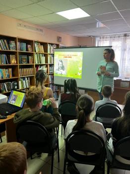 Литературный час «Улыбнись мне в ответ» 12+