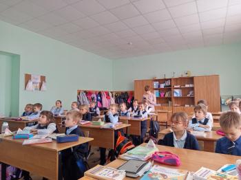 Час патриотизма "И только в единстве сила России"