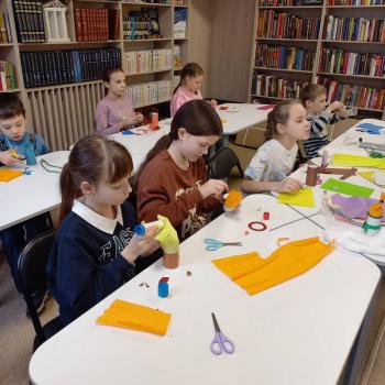 Познавательный час «История ёлочной игрушки» 6+