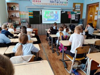 Веб-путешествие «Полезный. Безопасный Интернет» Веб-путешествие «Полезный. Безопасный Интернет»